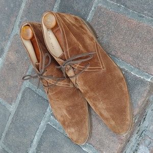 Gravati brown suede boots